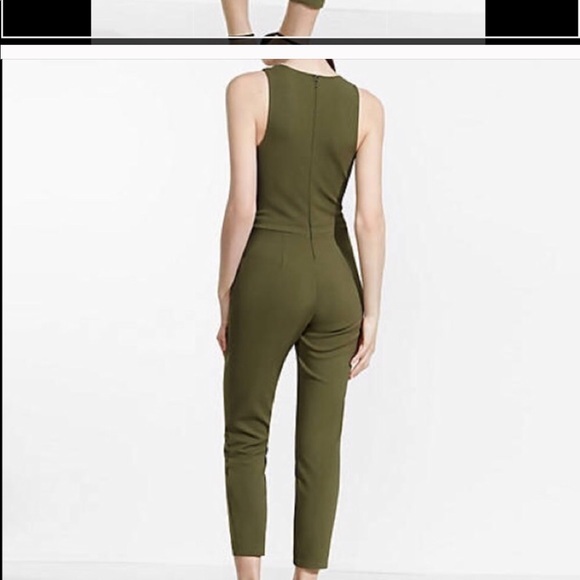 NWOT! BLACK Express Jumpsuit - Picture 2 of 5